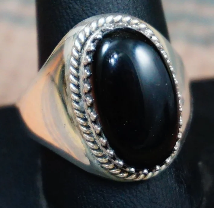 mens-zuni-onyx-cast-ring.JPG
