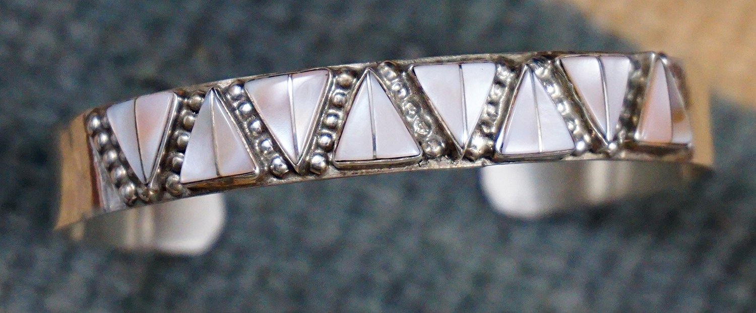 Item #833K- Vintage Zuni Pink Mother of Pearl Inlay Item #833K- Vintage Zuni Pink Mother of Pearl Inlay