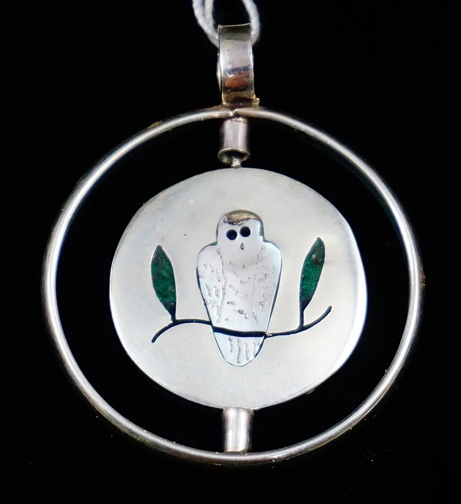 zuni-snow-owl-bluejay-bird-inlay-multistone-silver-spinner-pendant-1.JPG
