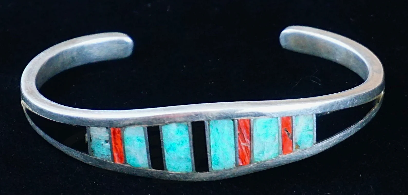 zuni-multistone-inlay-bracelet.JPG