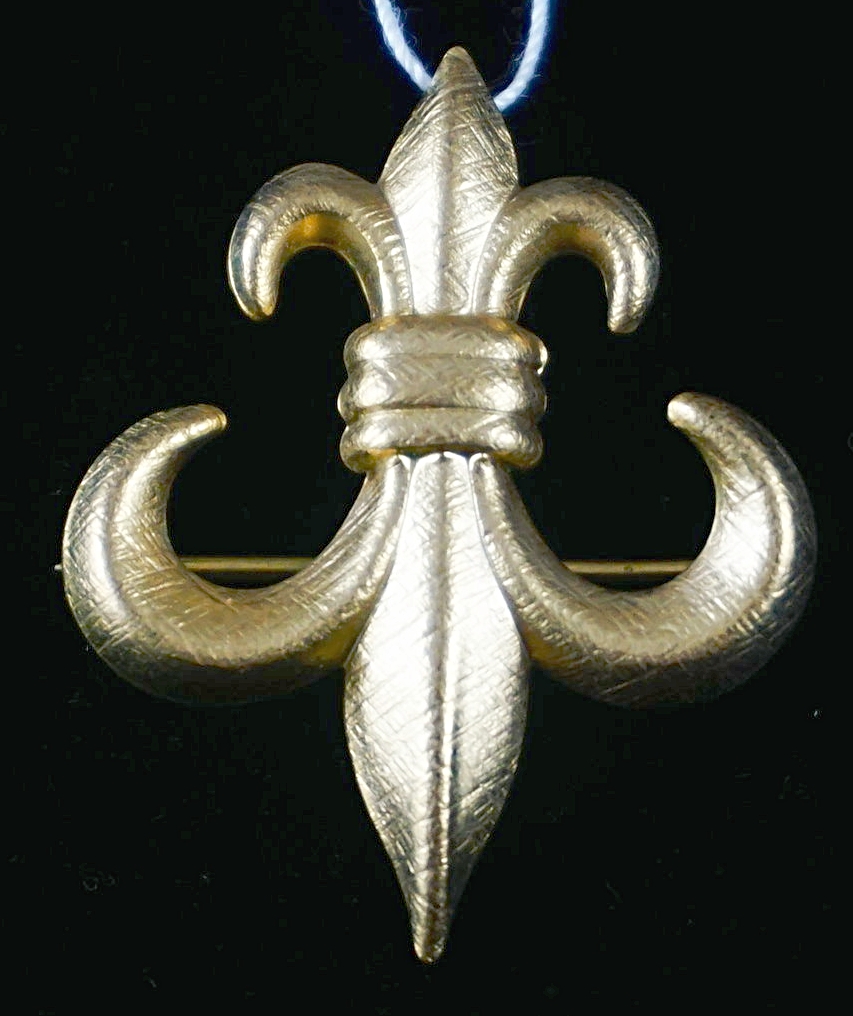 12kgf-gold-fleur-de-lis-pin-pendant.JPG