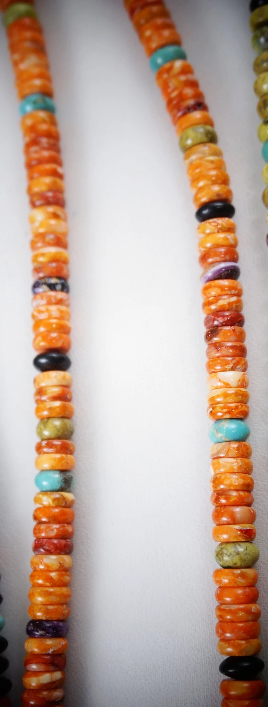 navajo-multistone-multicolor-beaded-necklace-teller-866F-3.JPG