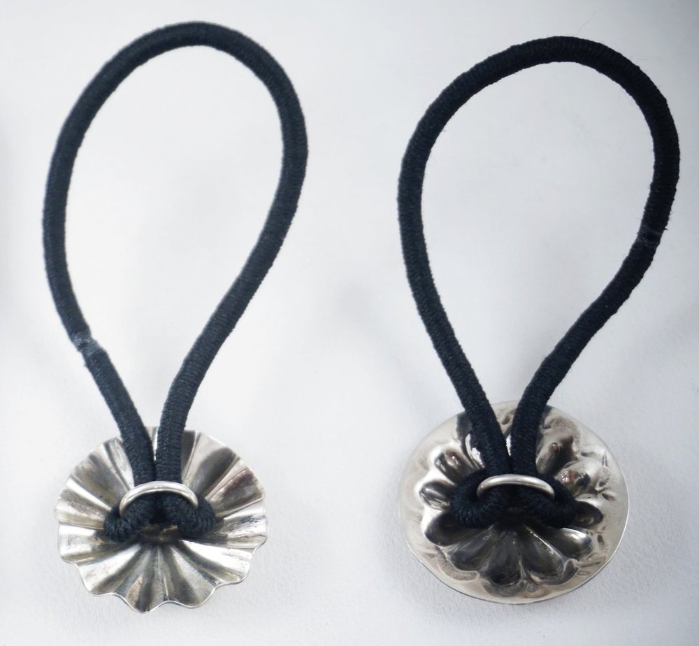 Navajo Silver Sunburst Ponytail Holders Arlene Soce —Hair  display picture 1