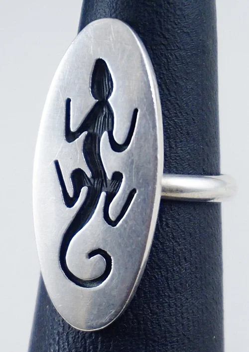 Item #869W- Ladies Hopi Sterling Silver Lizard Overlay Ring by