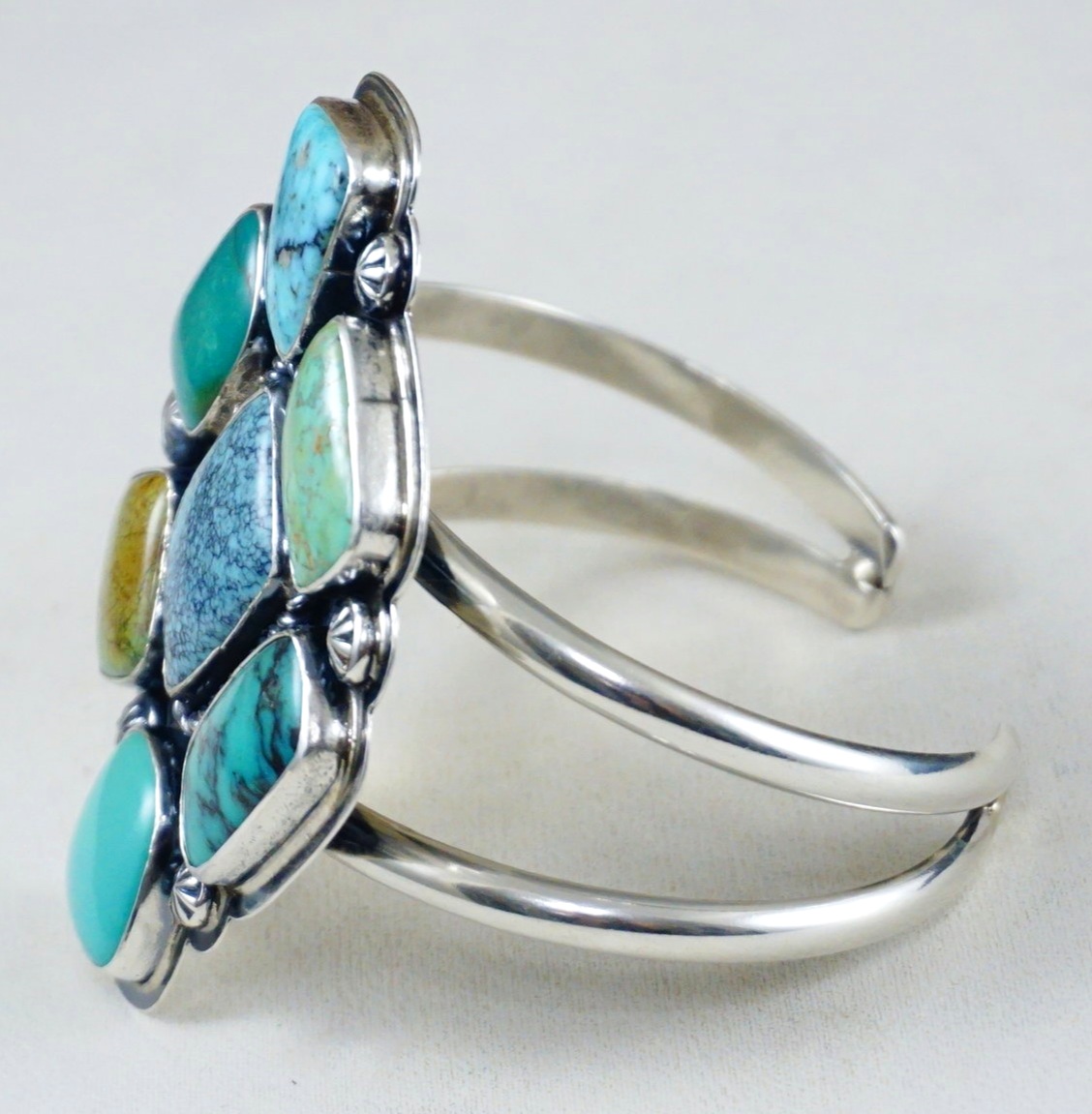 navajo-turquoise-cluster-flowers-silver-necklace-cuff-bracelet-teller-888P-11.jpg