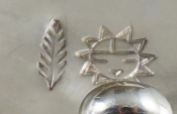 hopi-silver-overlay-bear-paw-symbols-belt-buckle-Arthur-Yowitewa-895a-4.jpg