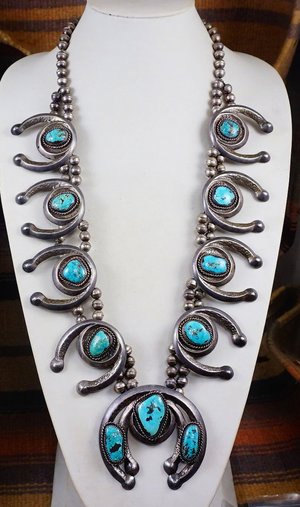 Item 900w Xlg Heavy Vintage Navajo Bisbee Turquoise Sandcast Silver Naja Collector S Necklace Men Women Native American Necklaces And Squash Blossoms Eagle Rock Trading Post Jewelry - Extra Large Turquoise Pendant Item 900w Xlg Heavy Vintage Navajo Bisbee Turquoise Sandcast Silver Naja Collector S Necklace Men Women Native American Necklaces And Squash Blossoms Eagle Rock Trading Post Jewelry - Extra Large Turquoise Pendant