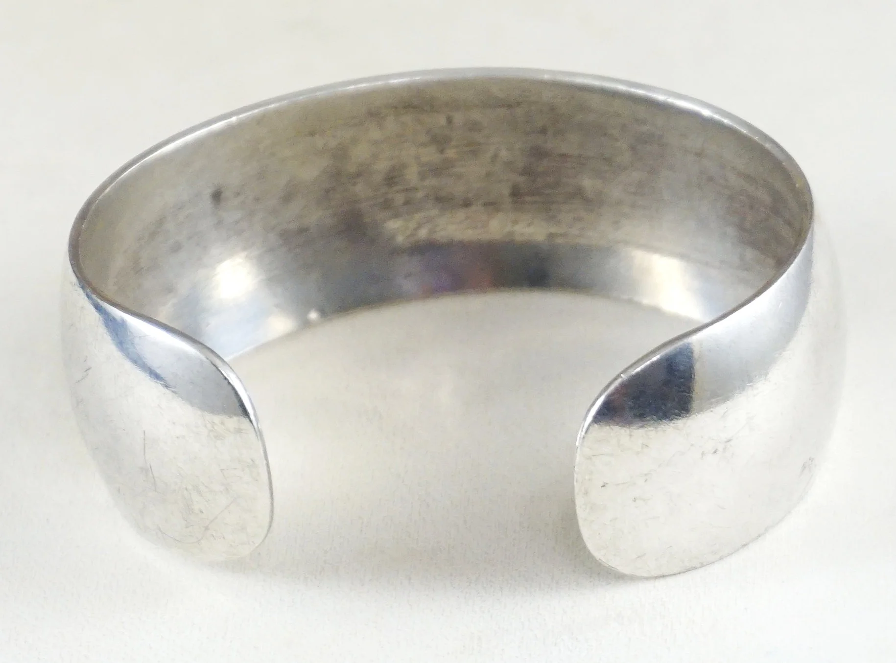 navajo-sterling-silver-stamped-sun-burst-cuff-bracelet-webb-902F-3.jpg