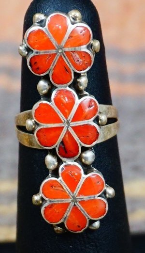 Item # 675H-Zuni Oblong 3 Flower 18pc Coral Rings by B.HATTIE 