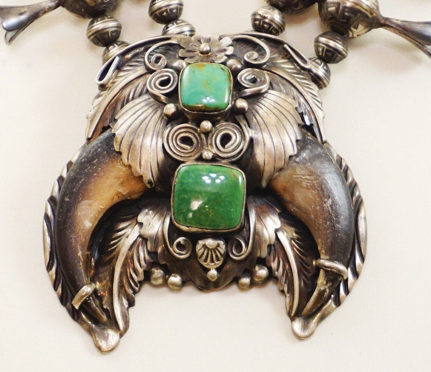 Navajo Bear Claw Necklace — Cisco's Gallery