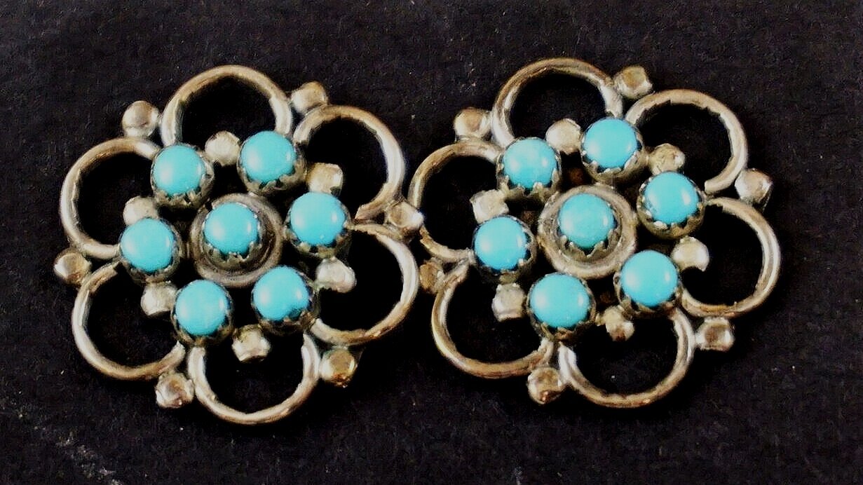 Details about   Zuni Indian Jewelry Sterling Silver Rectangular Turquoise Post Earrings!