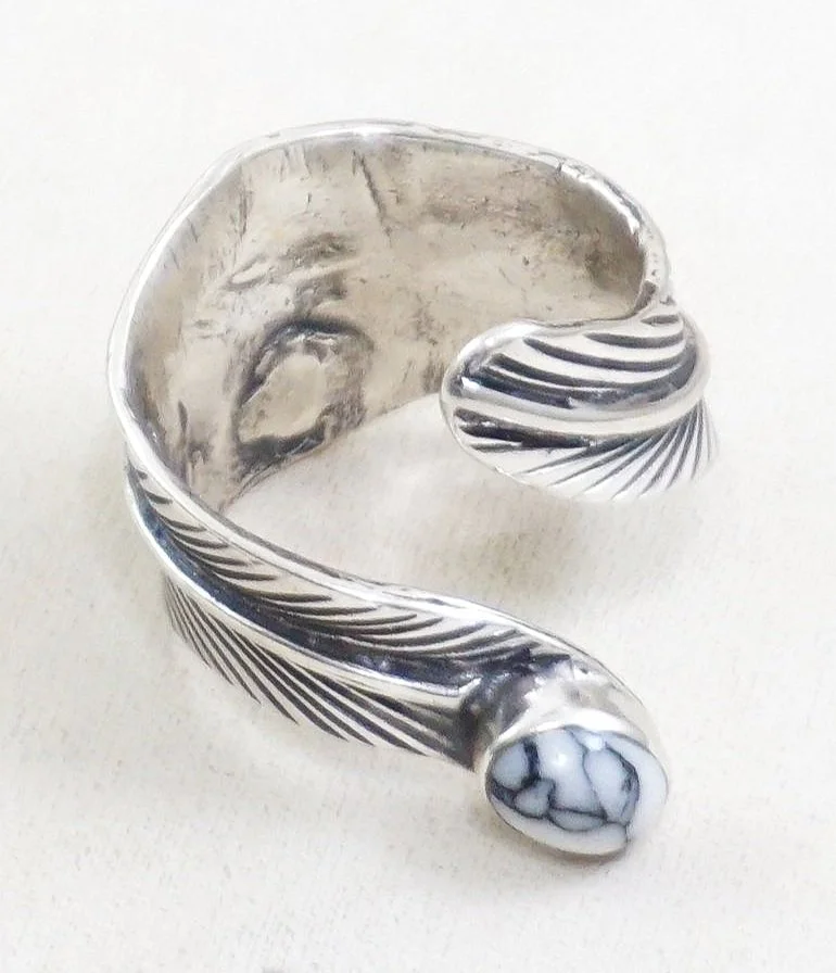navajo-white-buffalo-sterling-silver-feather-wrap-ring-ott-1025T-4.jpg