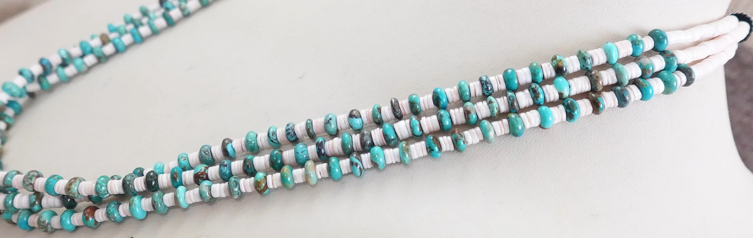 navajo-turquoise-shell-heishi-beaded-silver-necklace-teller-1079K-2.png