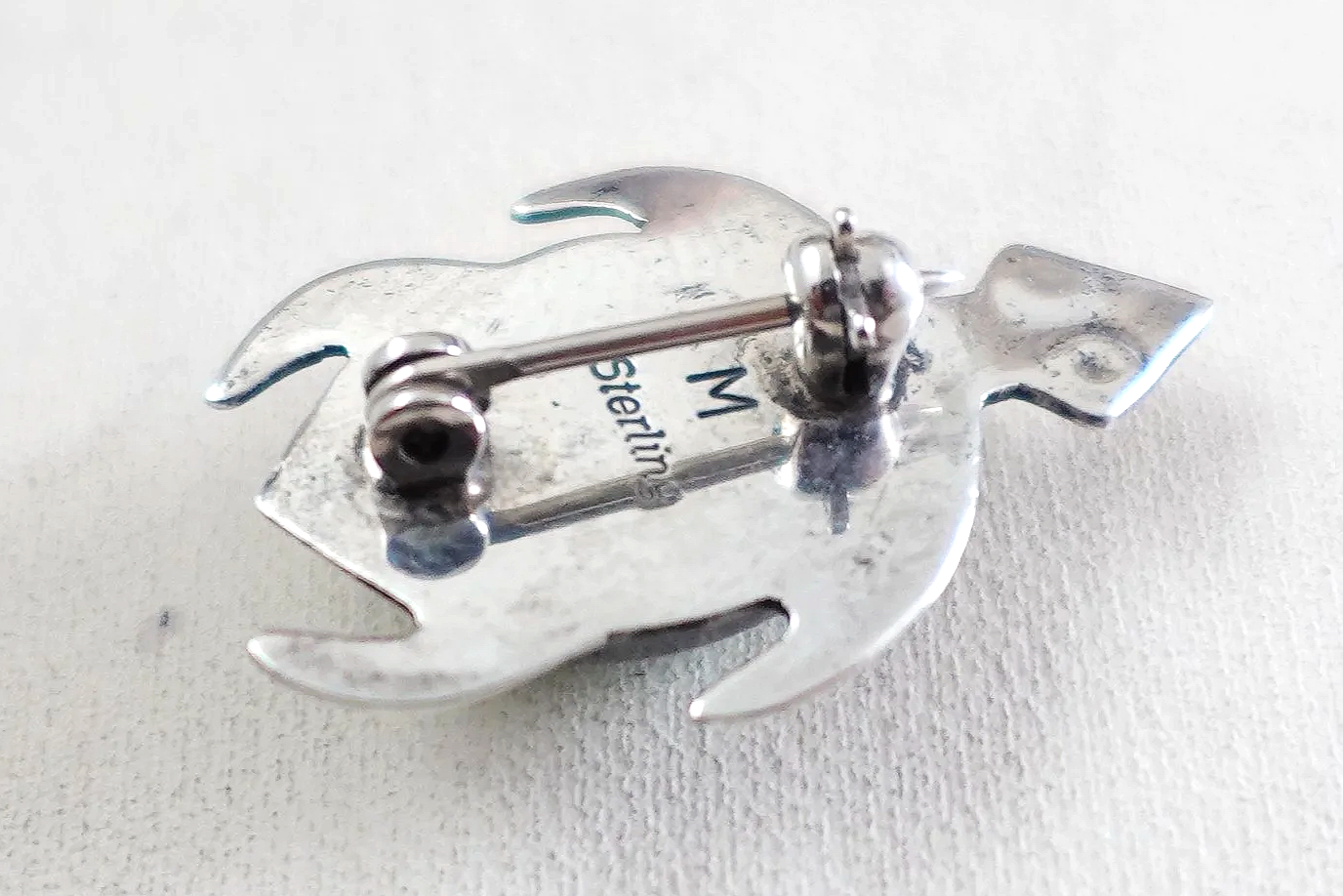 vintage-navajo-variscite-silver-turtle-pin-brooch-1082A-2.png