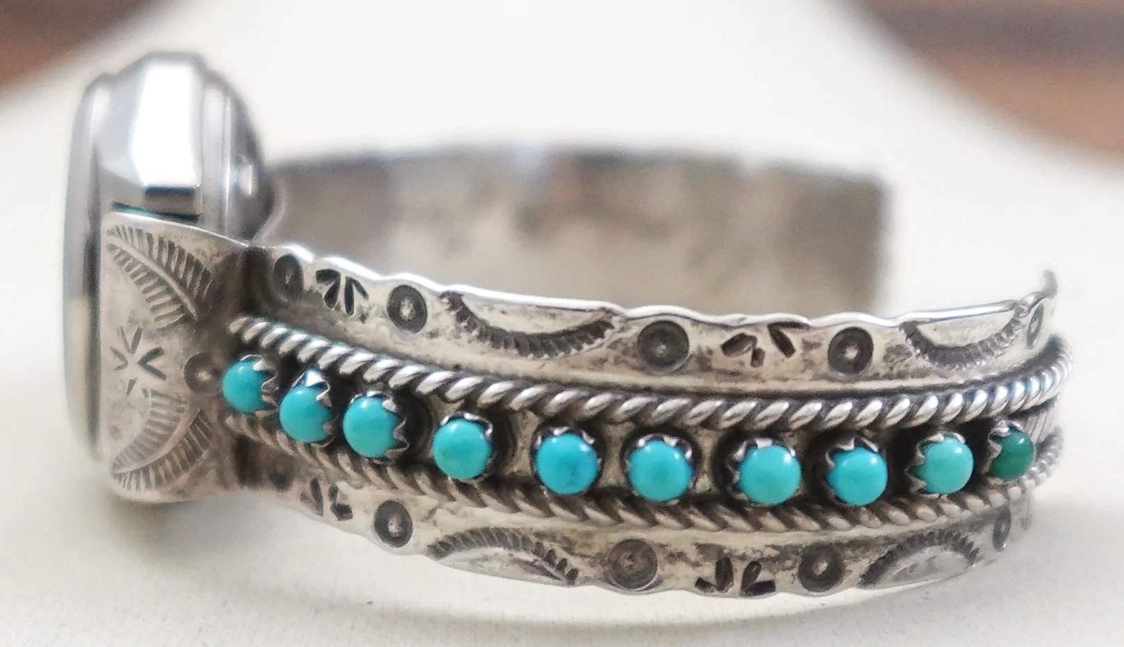 old-pawn-womens-zuni-turquoise-silver-watch-cuff-1072X-2.png