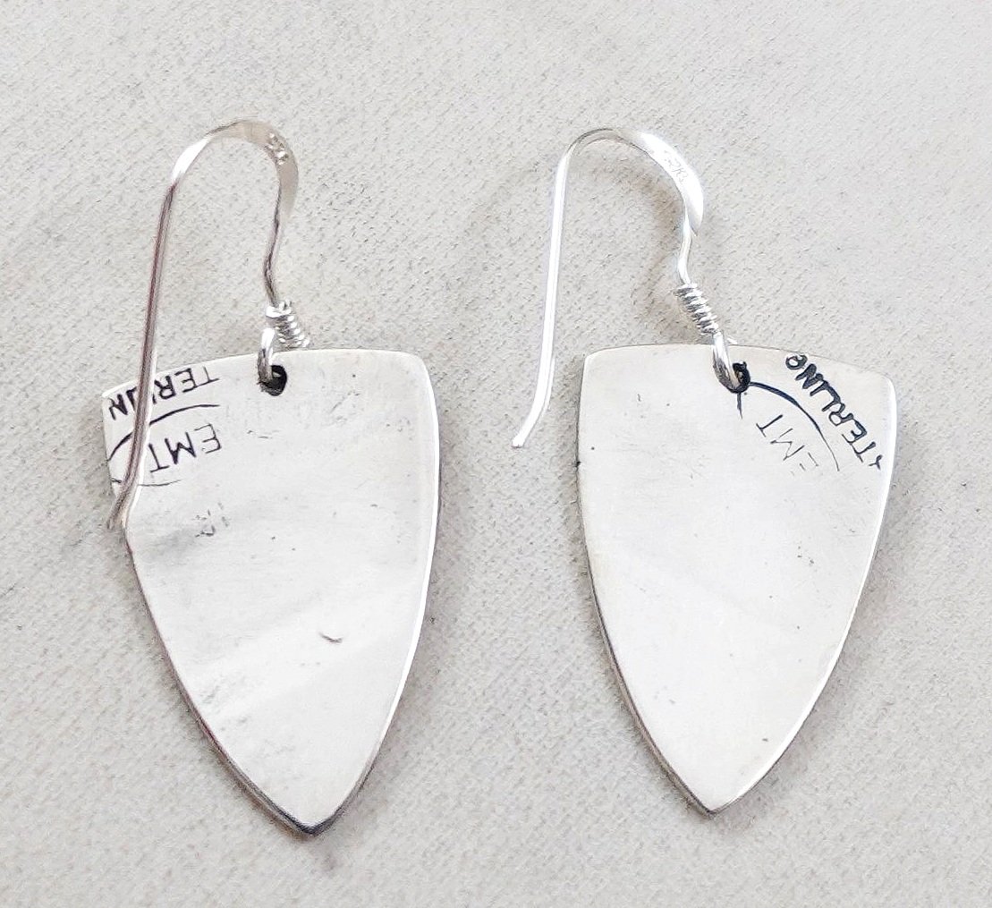 navajo-sterling-silver-overlay-textured-arrowhead-dangle-earrings-teller-1063F-3.jpg