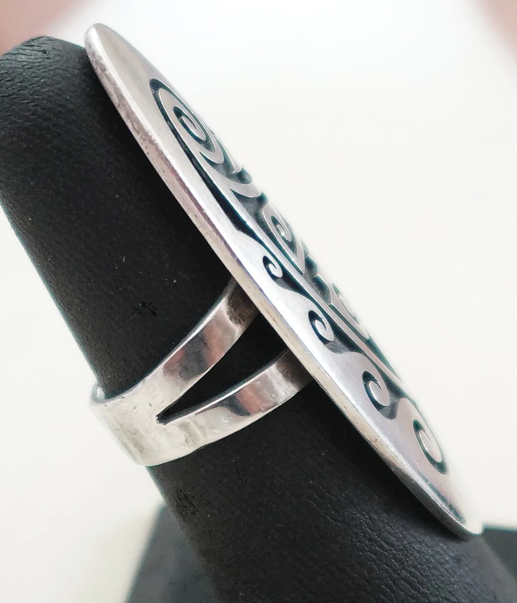 womens-hopi-sterling-silver-water-symbols-ring-sumatzkuka-1075P-4.png