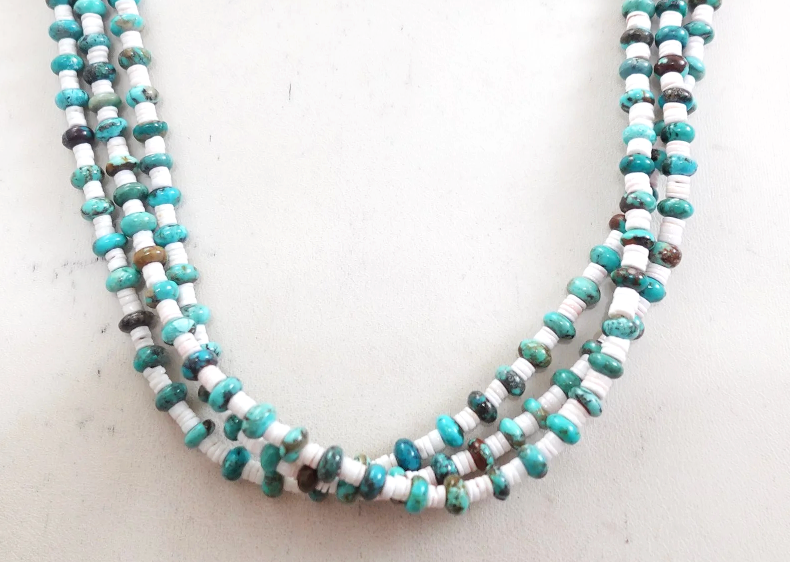 navajo-turquoise-shell-heishi-beaded-silver-necklace-teller-1079K-1.png