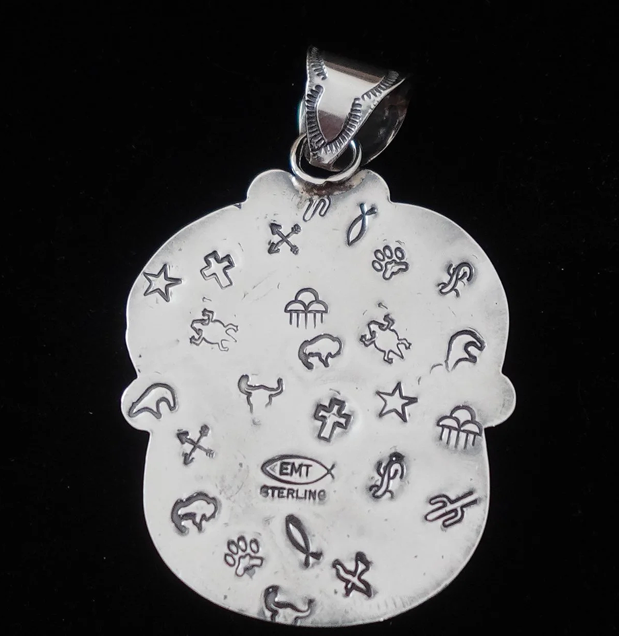 navajo-kingman-turquoise-silver-wings-pendant-teller-1072B-3.png