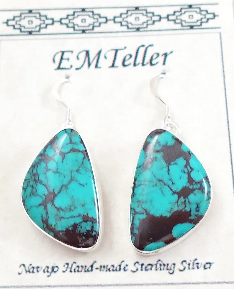 navajo-kingman-turquoise-sterling-silver-dangle-earrings-teller-1075E-.png
