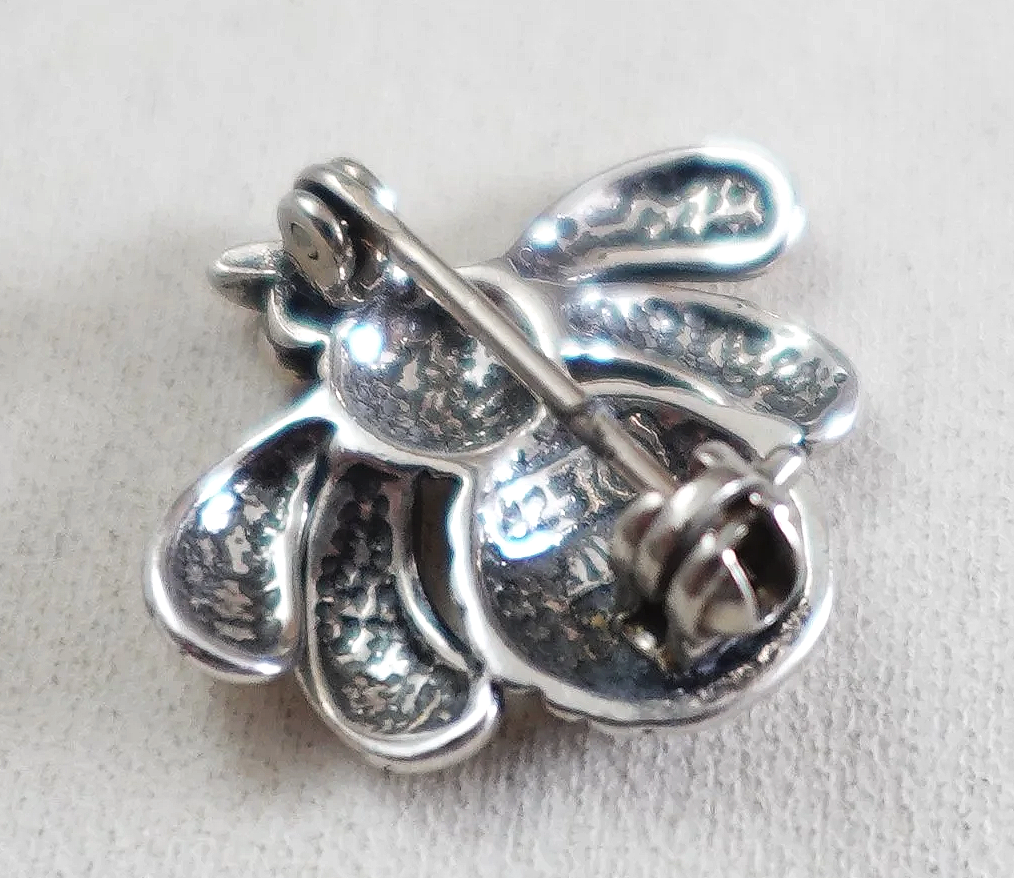 navajo-silver-bumble-bee-pin-brooch-1081R-2.png