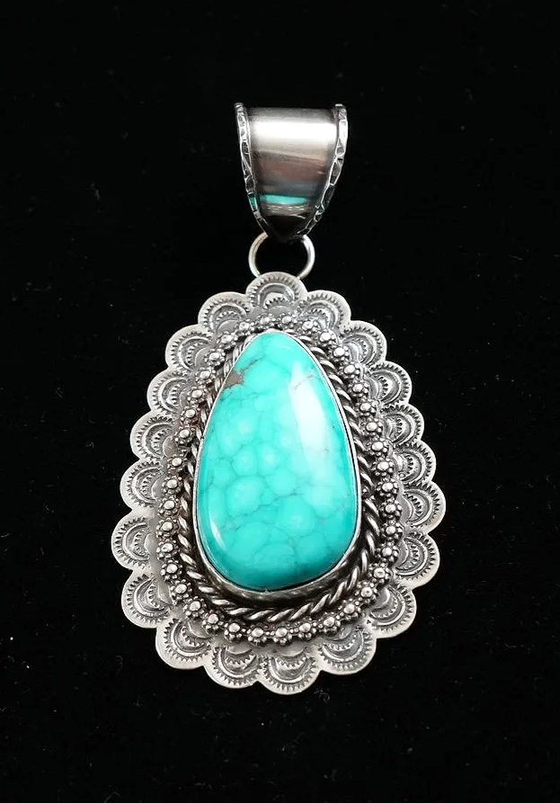 navajo-carico-lake-turquoise-sterling-silver-pendant-teller-1083M-.png