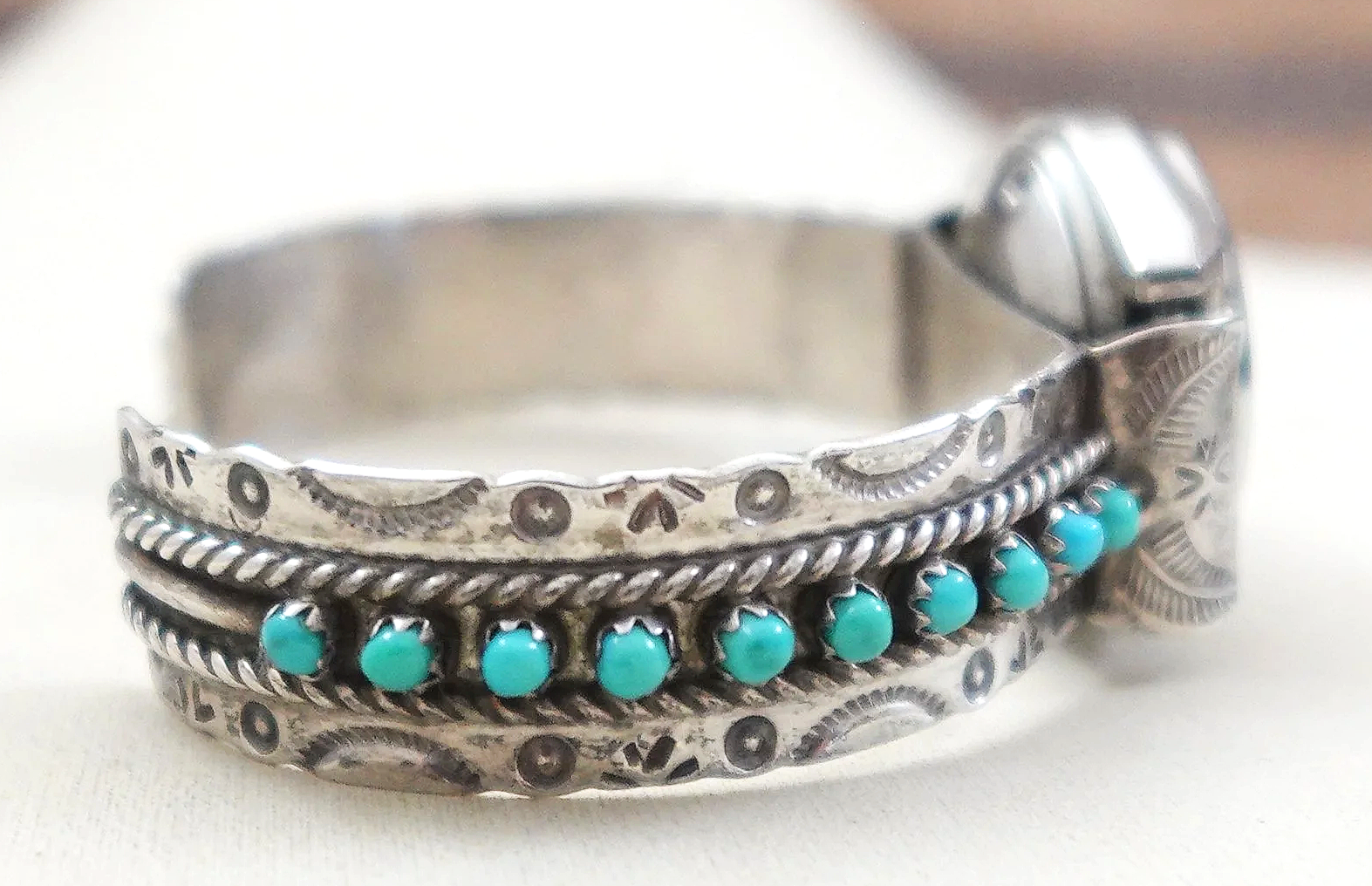 old-pawn-womens-zuni-turquoise-silver-watch-cuff-1072X-1.png