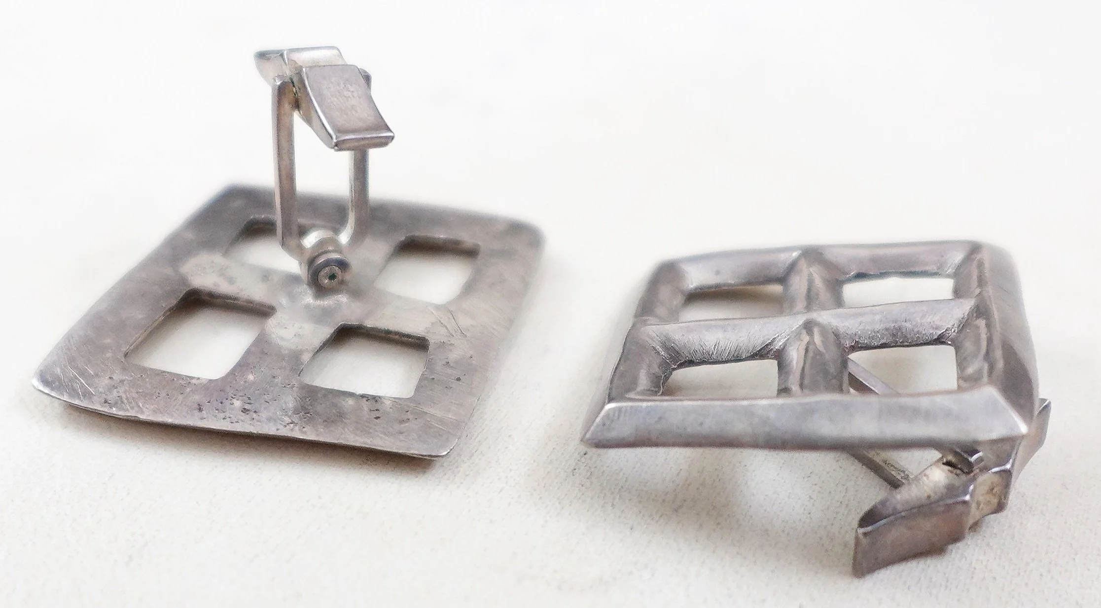 vintage-cast-silver-square-cufflinks-1064H-2.jpg