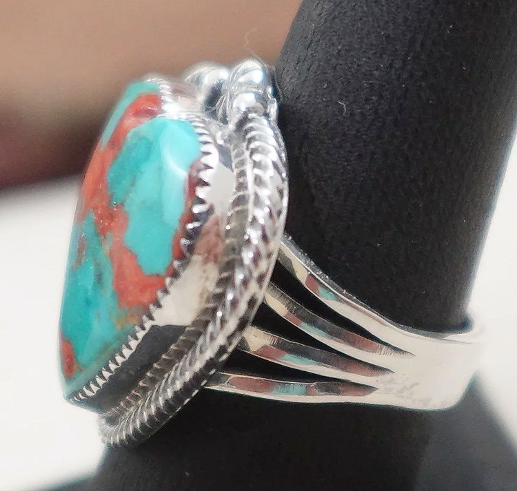 Women's Navajo Mohave Turquoise Heart Ring —Women's Turquoise