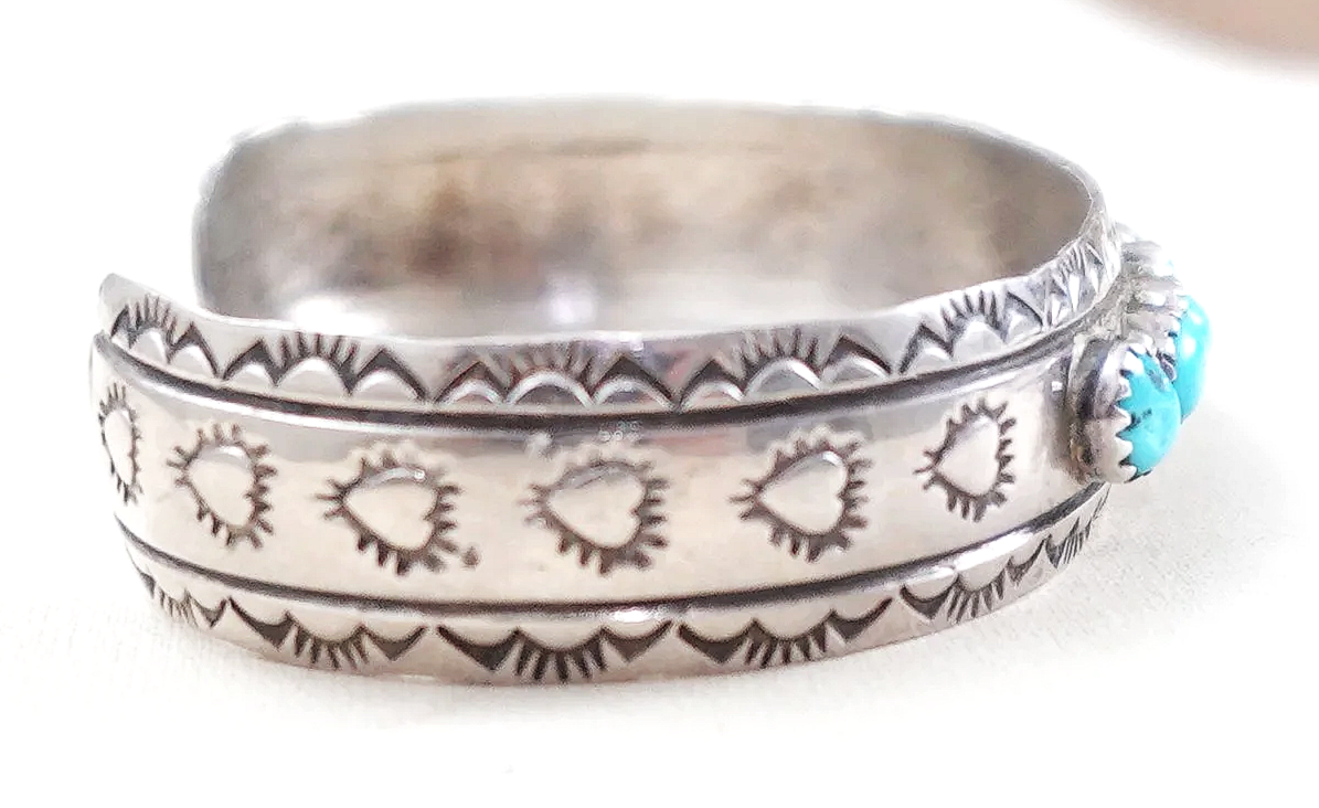 navajo-turquoise-stamped-hearts-sunrise-silver-bracelet-yazzie-1082N-1.png
