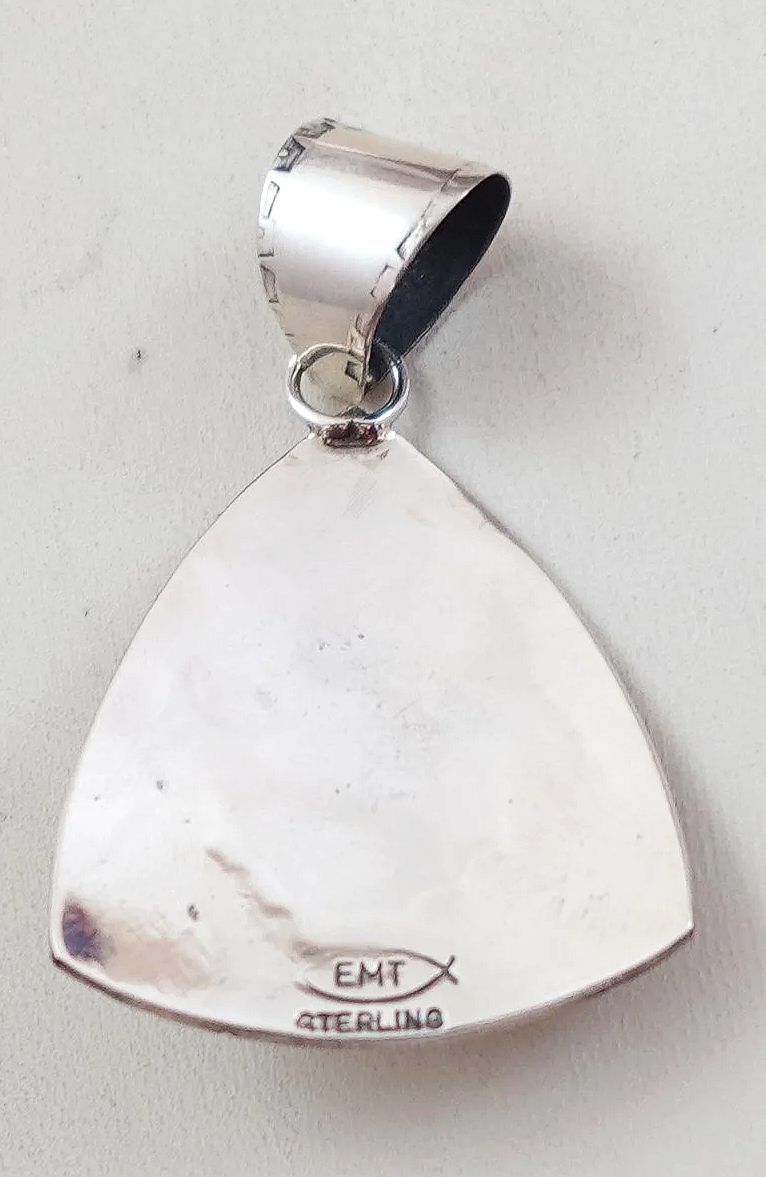 navajo-coral-silver-symbol-overlay-spearhead-pendant-teller-1077E-3.png
