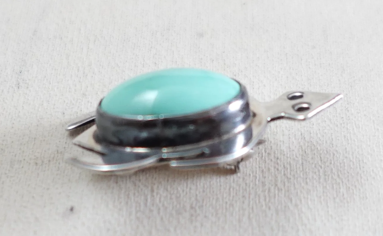 vintage-navajo-variscite-silver-turtle-pin-brooch-1082A-1.png