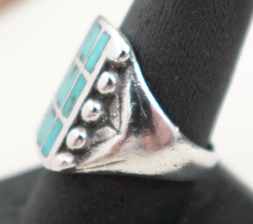 mens-vintage-zuni-turquoise-inlay-sterling-ring-sz-10-1078N-2.png
