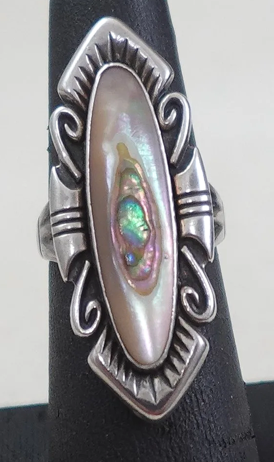 vintage-womens-abalone-silver-ring-sz-7-1073T-.png