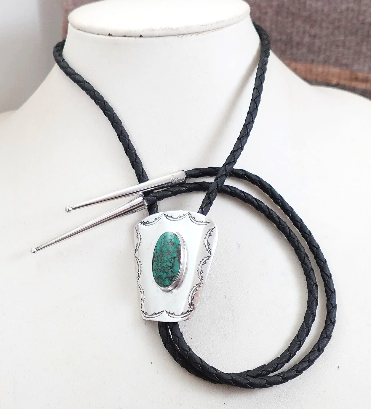 vintage-navajo-turquoise-silver-bolo-tie-1076Z-.png