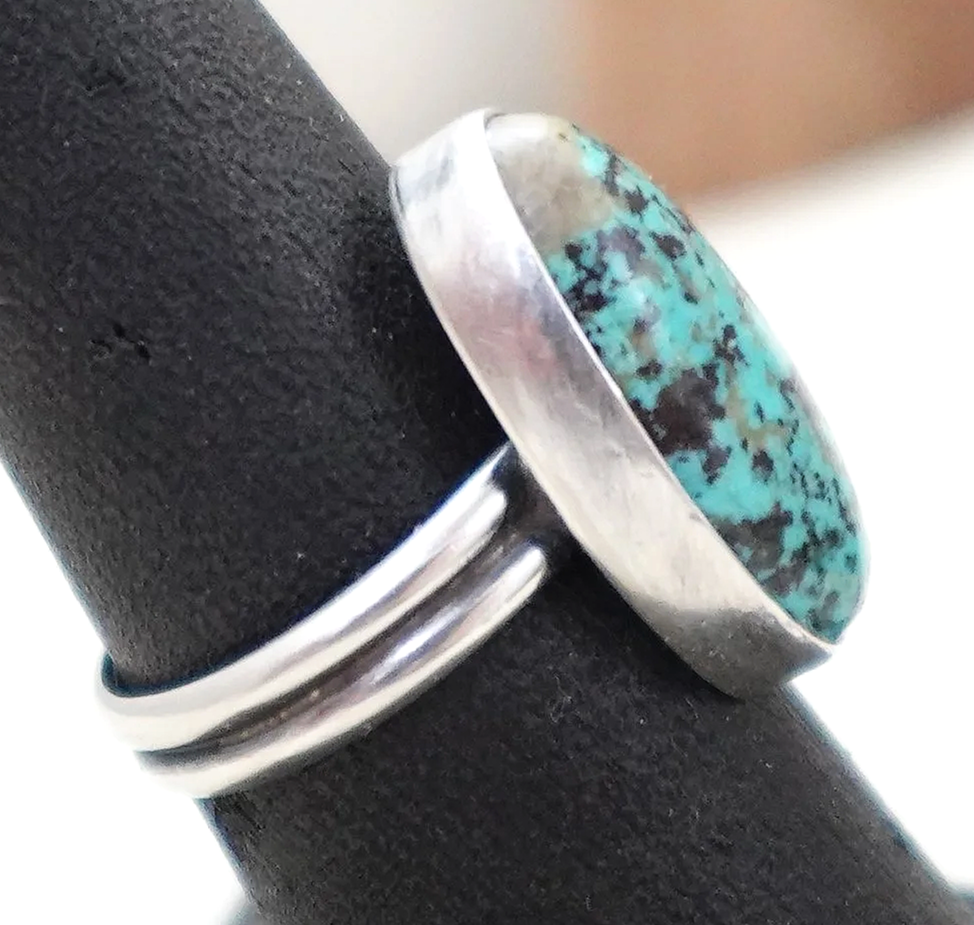 womens-navajo-bisbee-turquoise-silver-ring-teller-sz-7-1079N-1.png