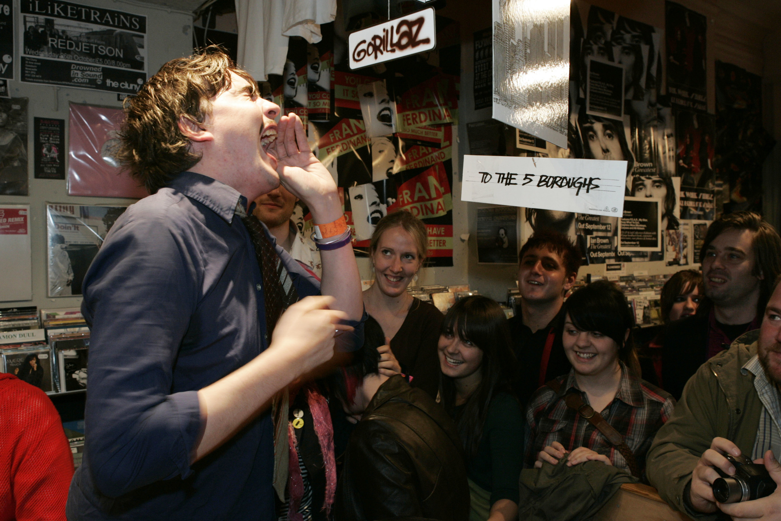 Art_Brut_NewcastleInstoreRPM_Records_Oct057.jpg