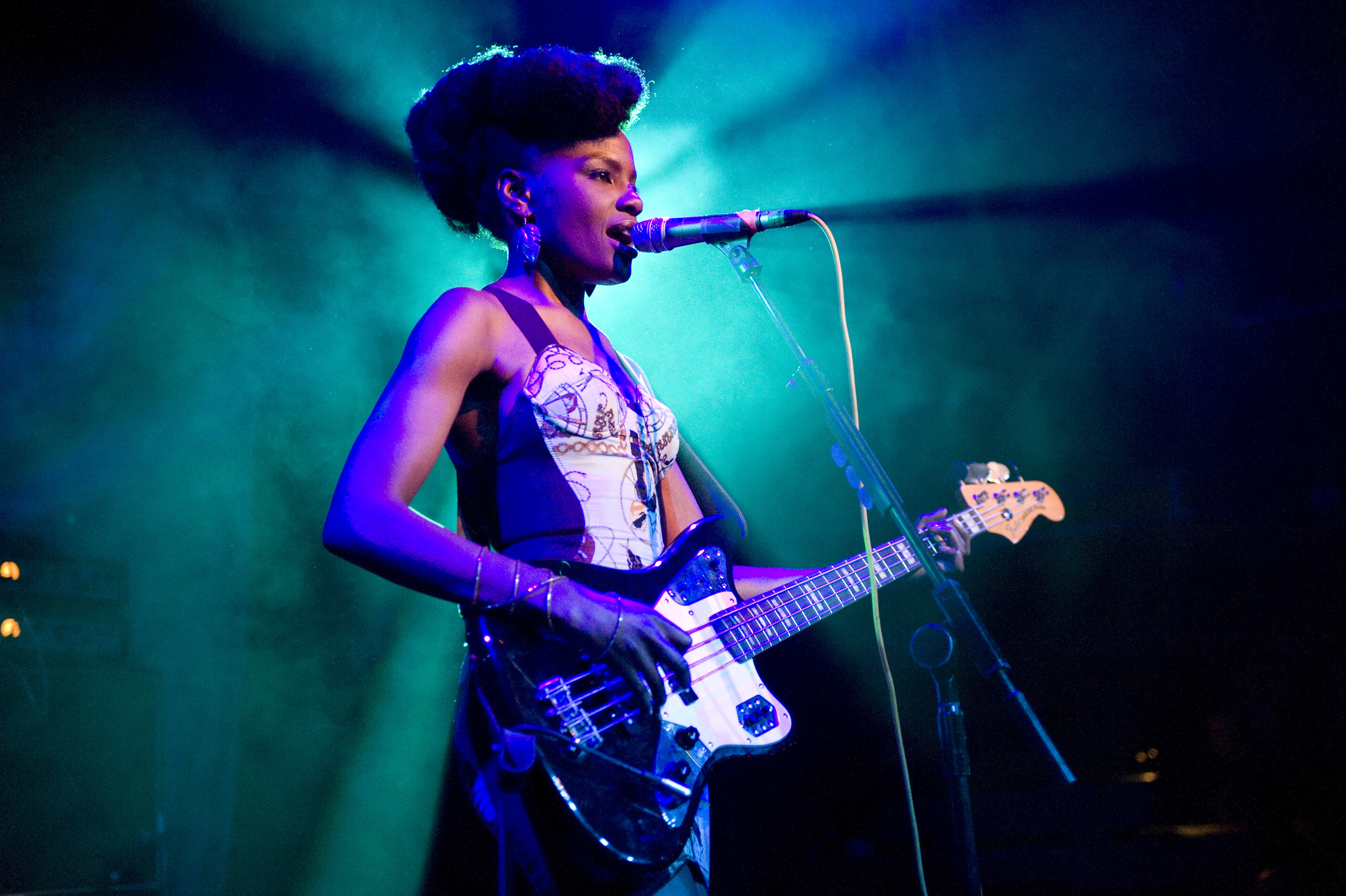 Noisettes_XFM_BigNightOut9th09_BBritton_05.JPG