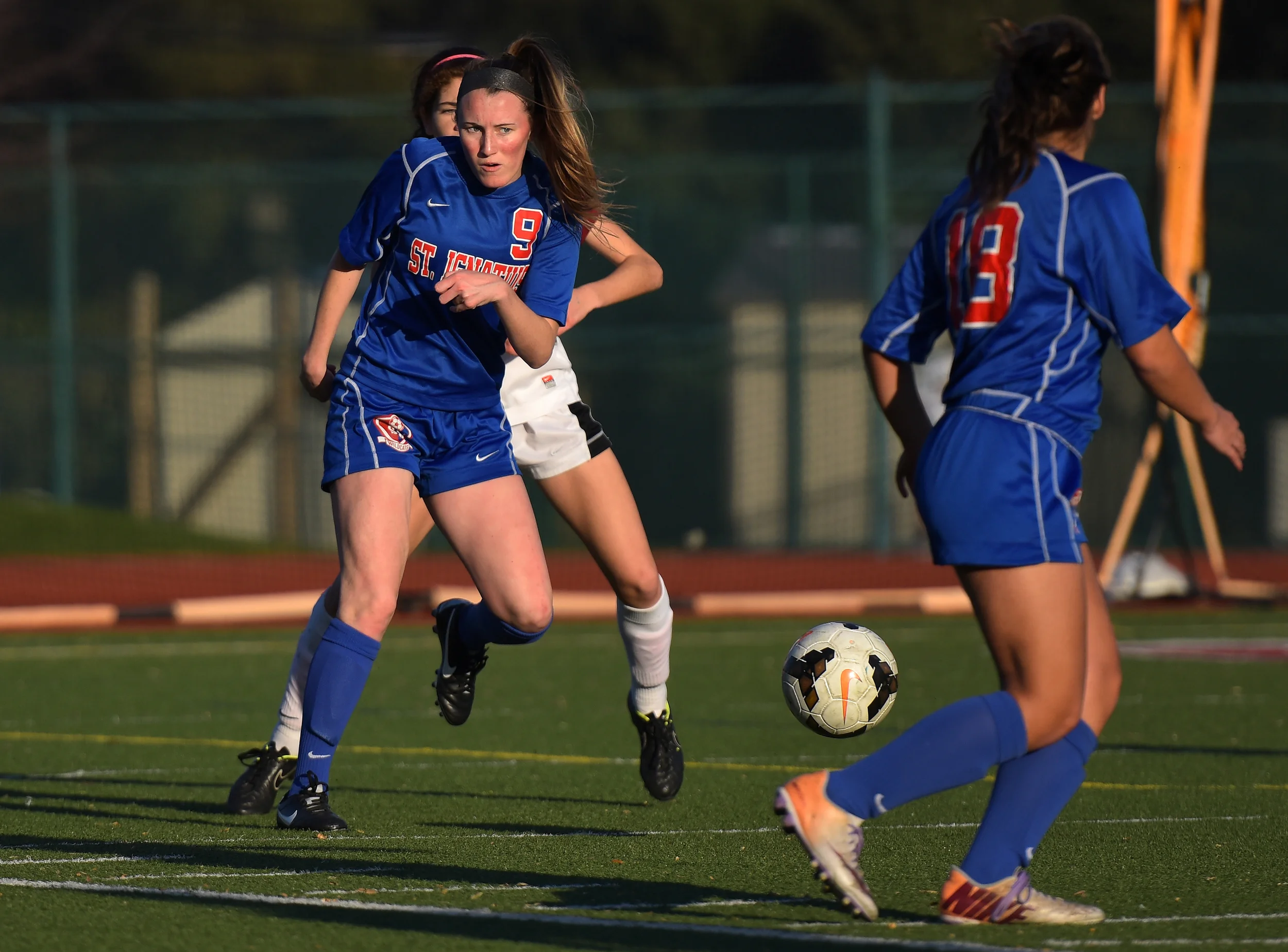 SAINT IGNATIUS VS SACRED HEART PREP INTERLEAGUE SOCCER WINTER 2015_3153.jpg