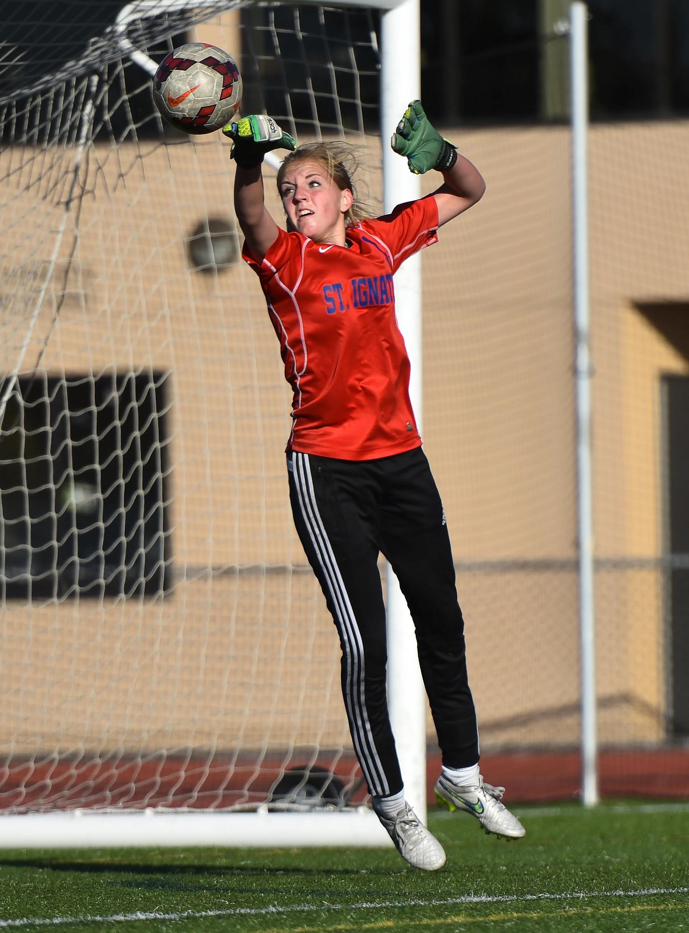 SAINT IGNATIUS VS NOTRE DAME WCAL SOCCER 2015 DRIVENSTRIKE NOEL DANSECO PHOTO_8902.jpg
