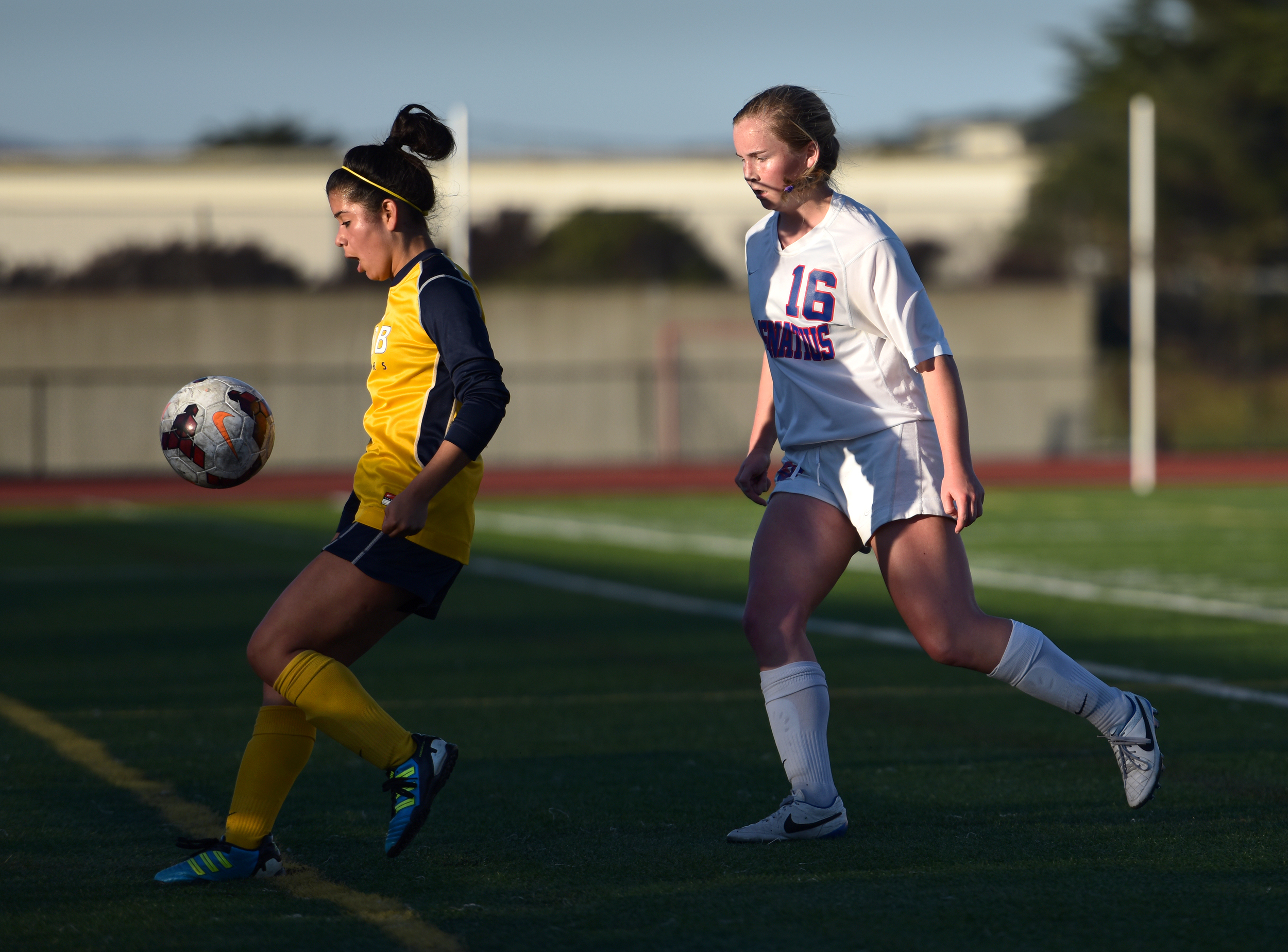 SAINT IGNATIUS VS NOTRE DAME WCAL SOCCER 2015 DRIVENSTRIKE NOEL DANSECO PHOTO_9347.jpg