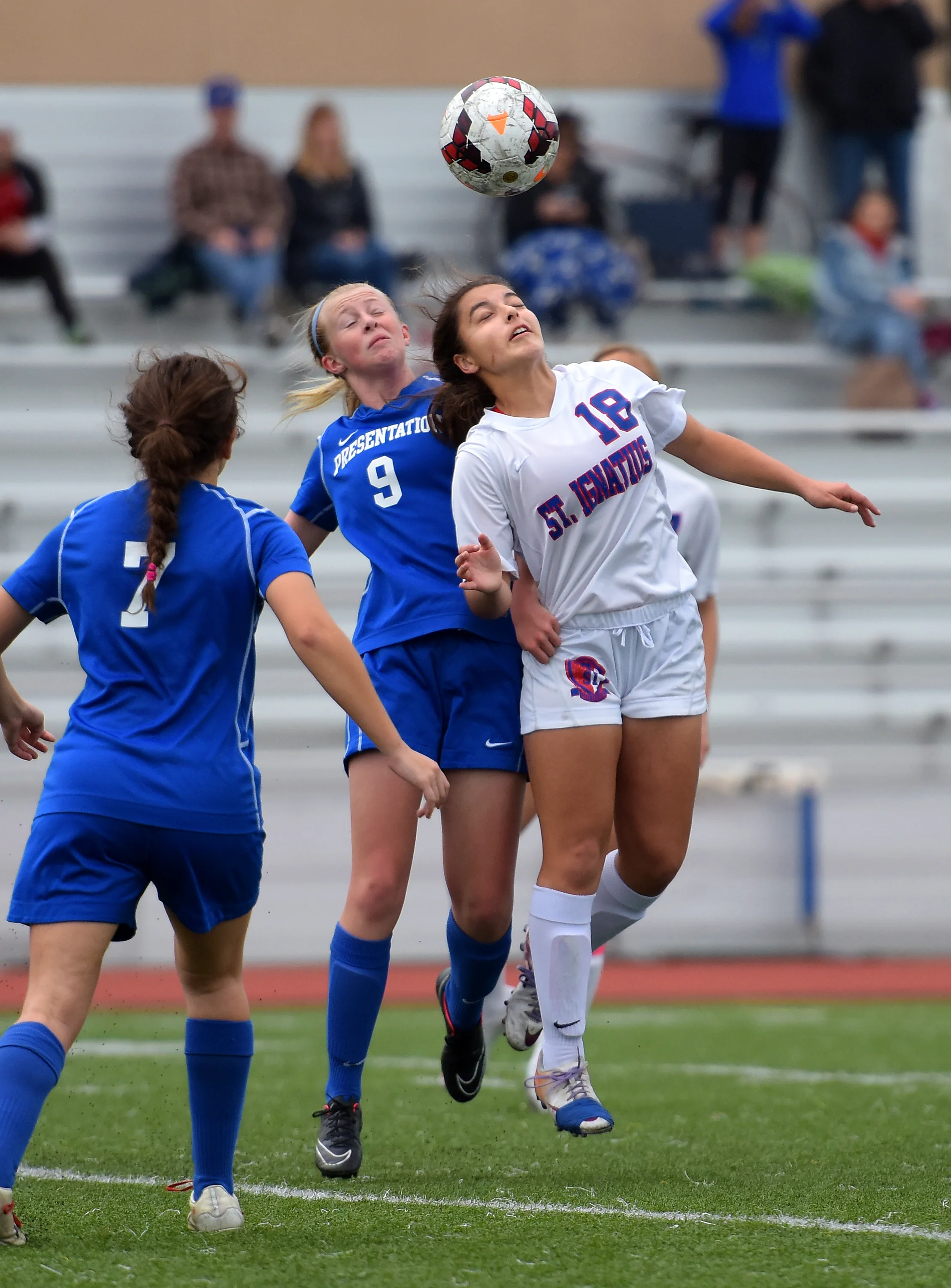 SAINT IGNATIUS VS PRESENTATION WCAL SOCCER 2015 PHOTO NOEL DANSECO_4848.jpg
