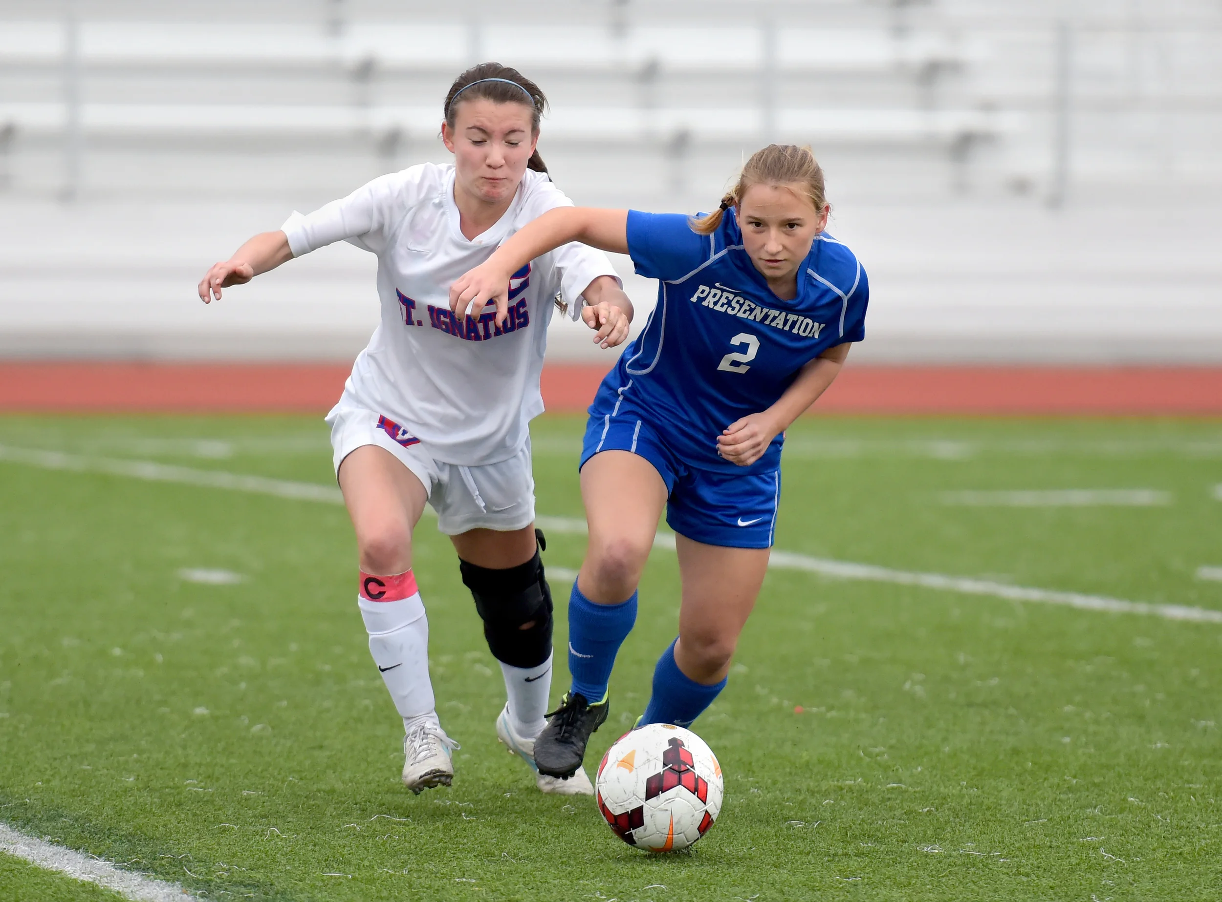SAINT IGNATIUS VS PRESENTATION WCAL SOCCER 2015 PHOTO NOEL DANSECO_5437.jpg