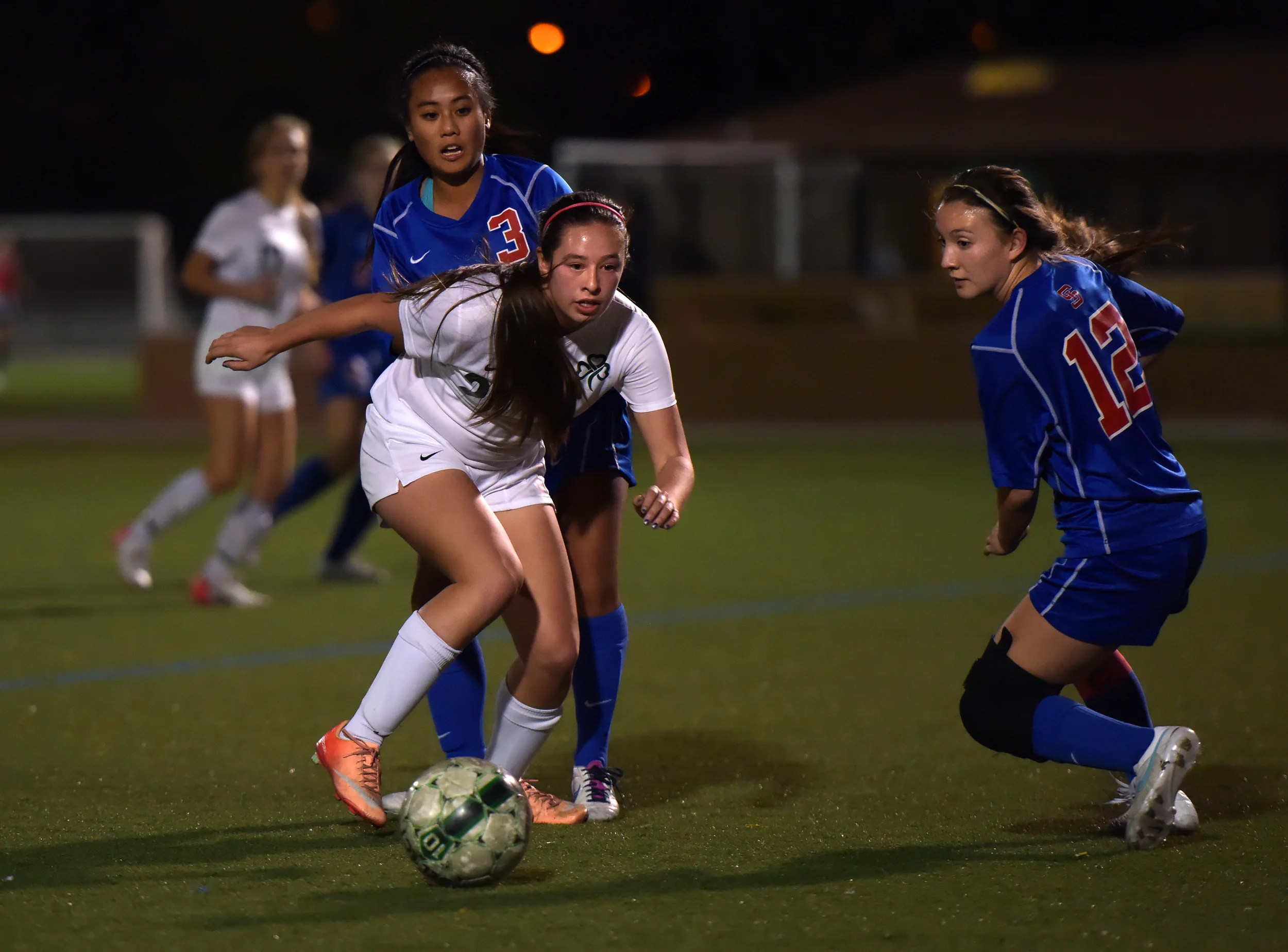 SACRED HEART CATHEDRAL PREP VS SAINT IGNATIUS WCAL GIRLS SOCCER WINTER 2015 PHOTO NOEL DANSECO_7704.jpg