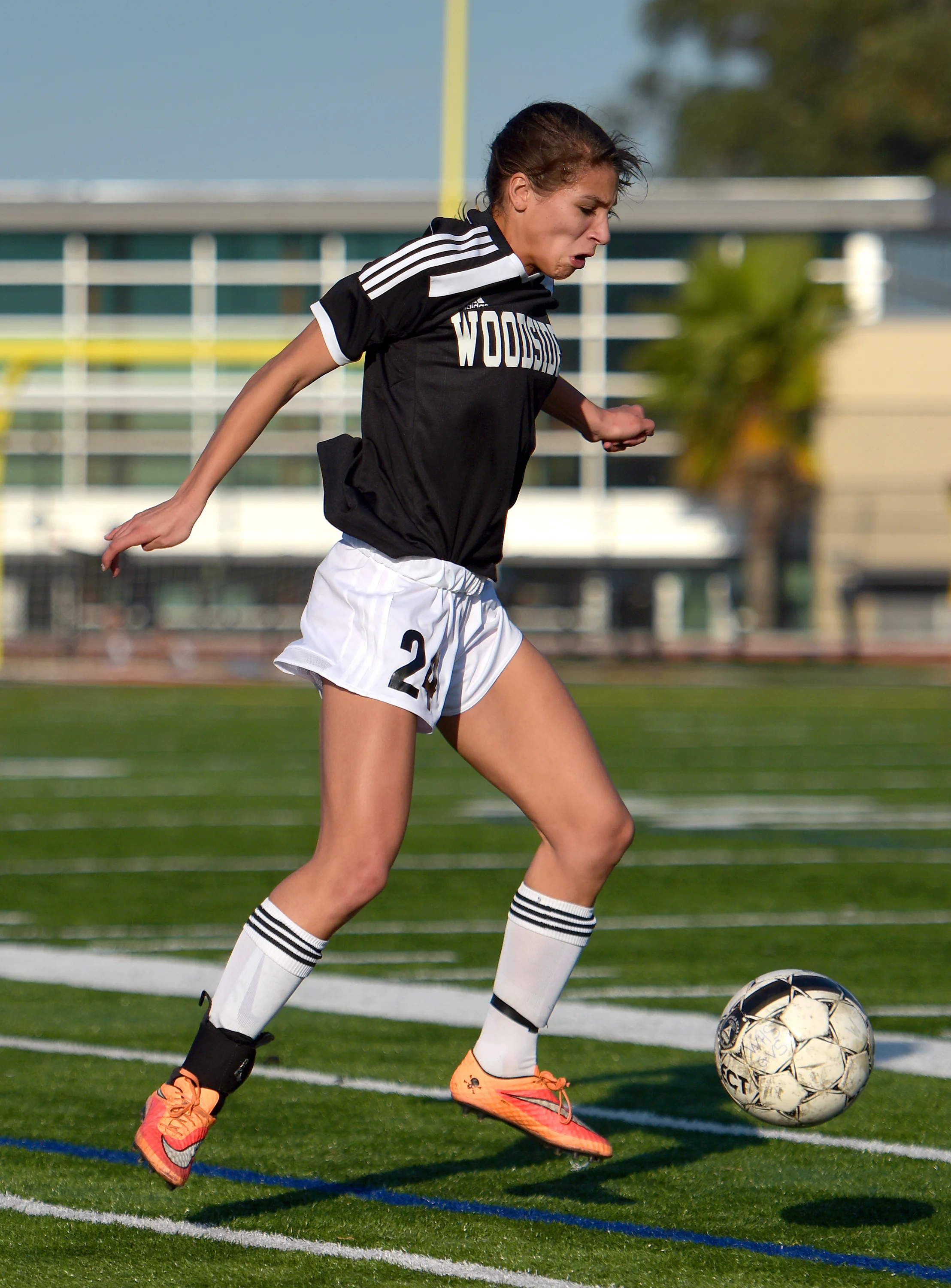WOODSIDE VS MENLO ATHERTON PAL BAY SOCCER Photo Noel Danseco_9302b.jpg