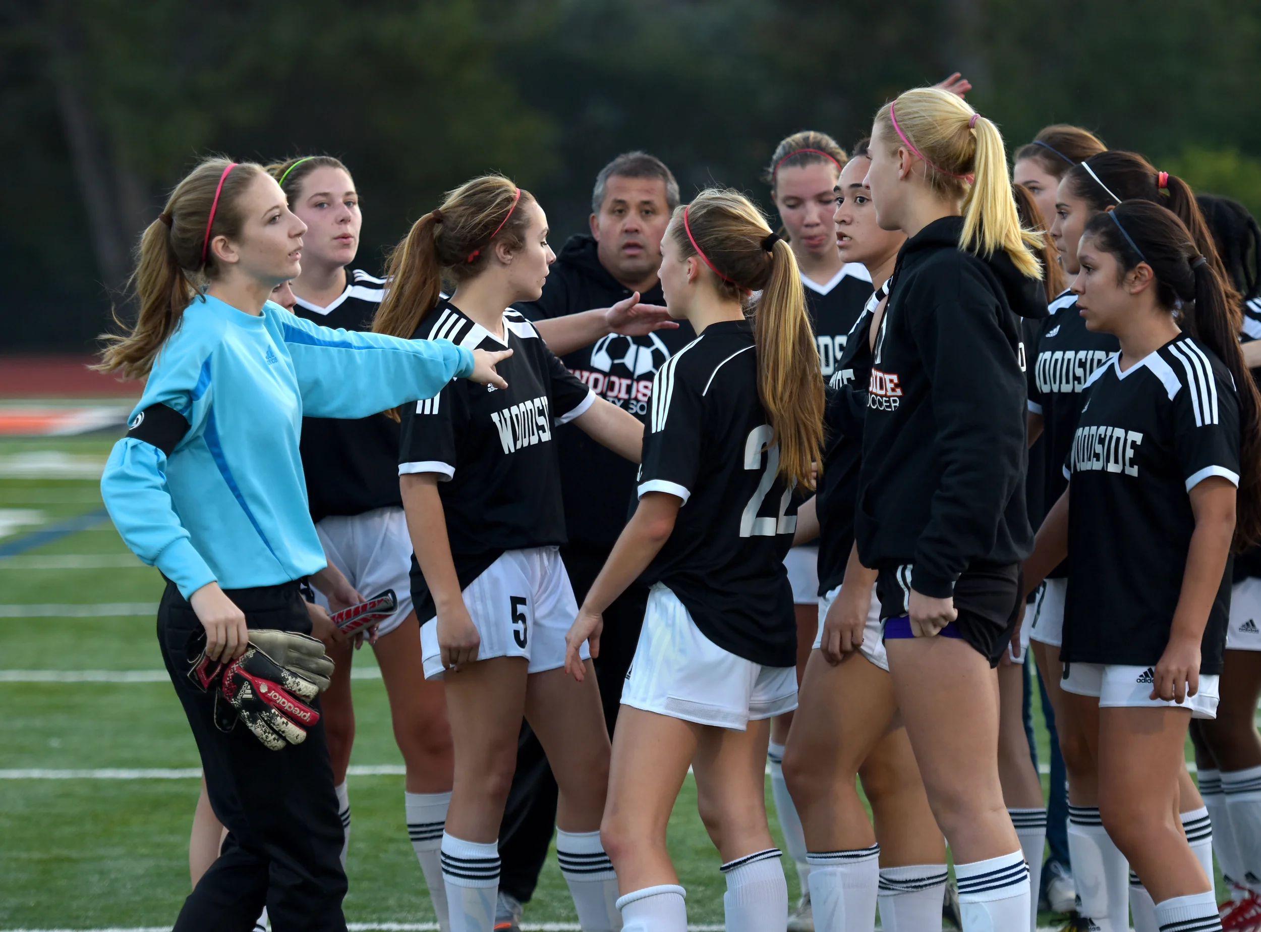 WOODSIDE VS MENLO ATHERTON PAL BAY SOCCER Photo Noel Danseco_9705.jpg
