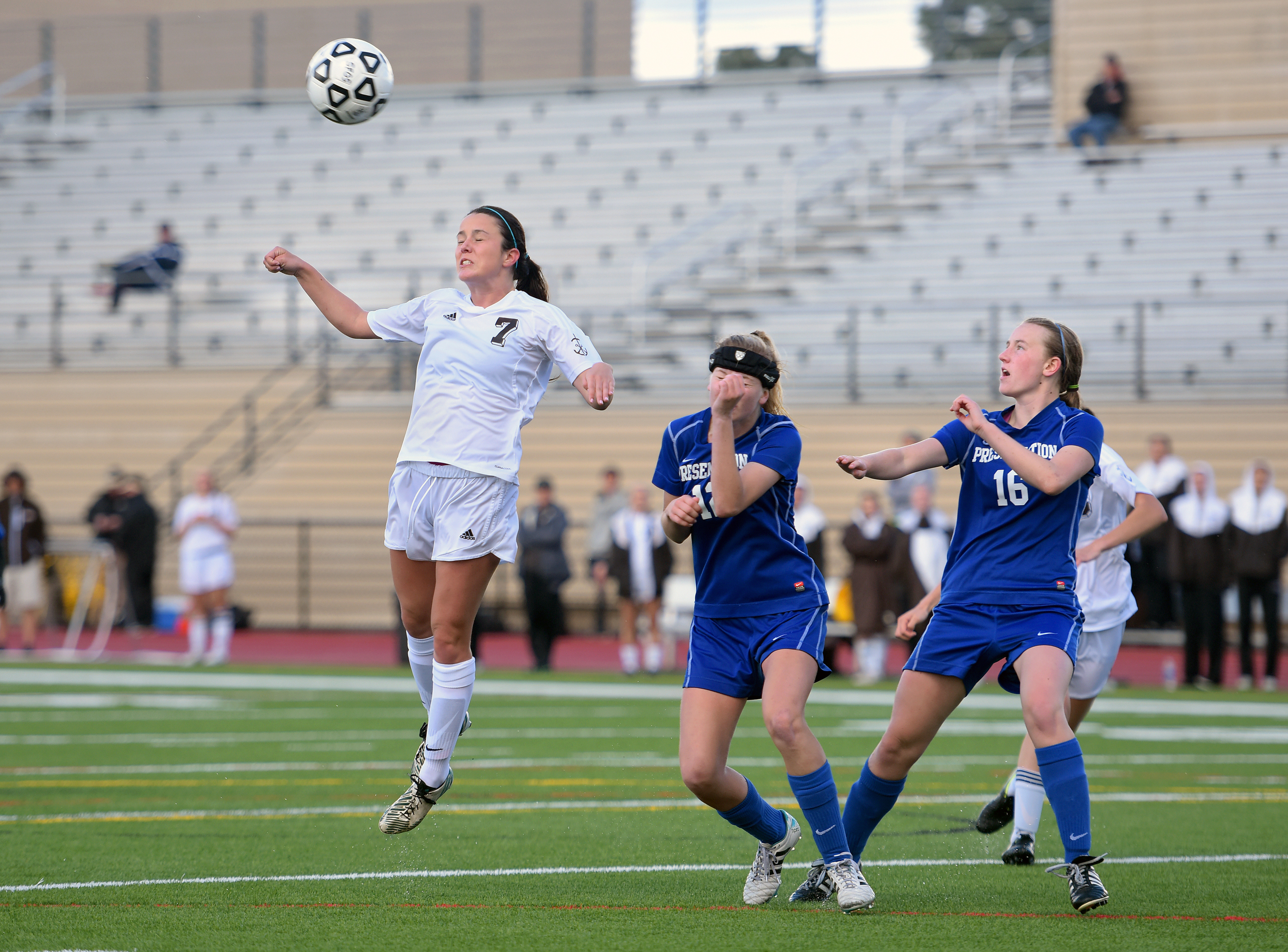 SAINT FRANCIS VS PRESENTATION CCS GIRLS SOCCER PLAYOFFS 2015 Photo by Noel Danseco_1412.jpg