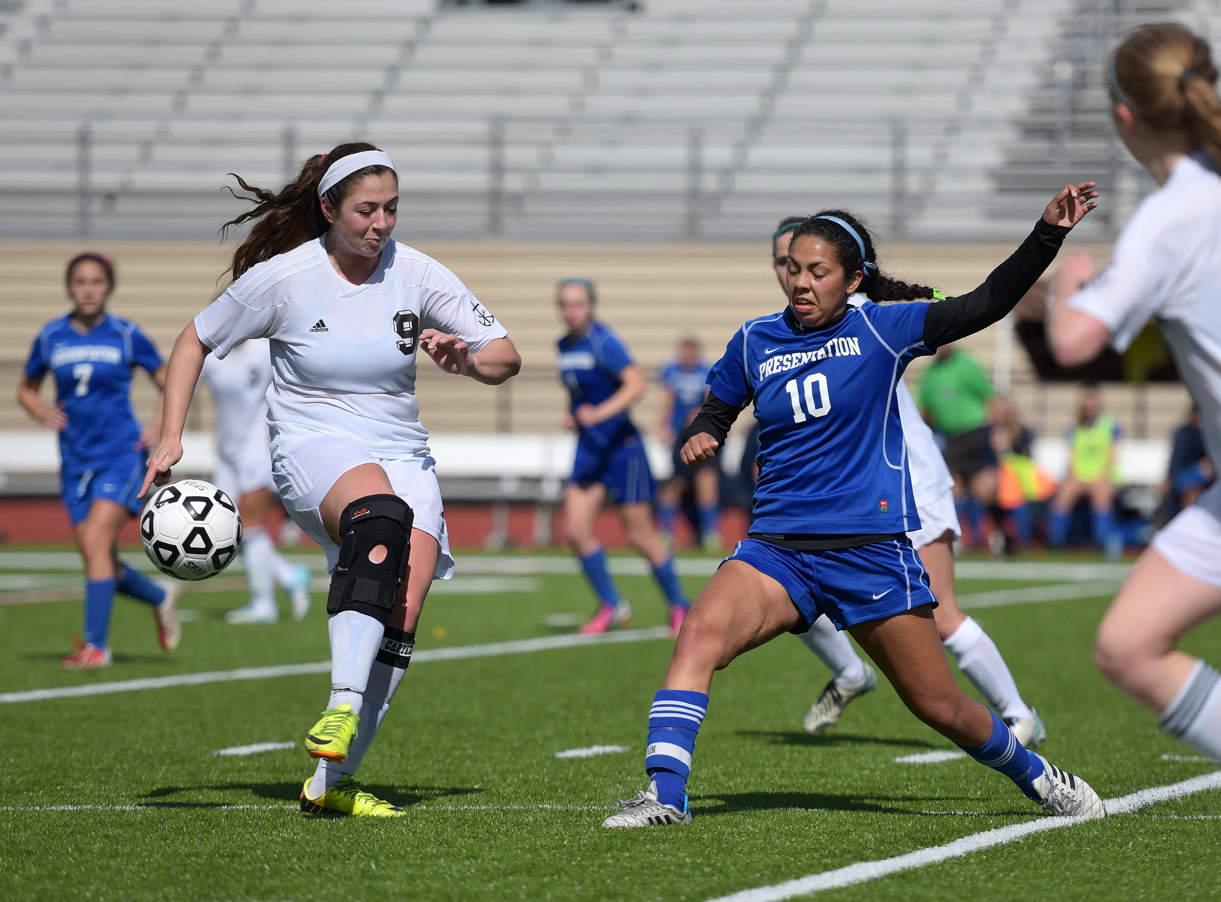 SAINT FRANCIS VS PRESENTATION CCS GIRLS SOCCER PLAYOFFS 2015 Photo by Noel Danseco_1515.jpg