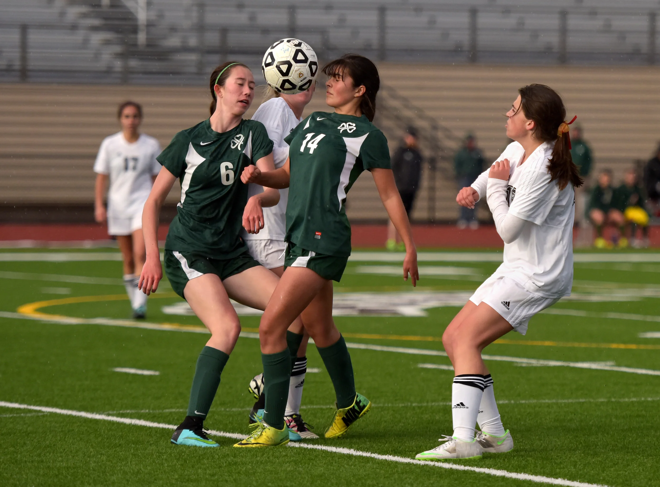 SACRED HEART CATHEDRAL VS SCOTTS VALLEY CCS SOCCER DIV 3 2015 Photo Noel Danseco_3179.jpg