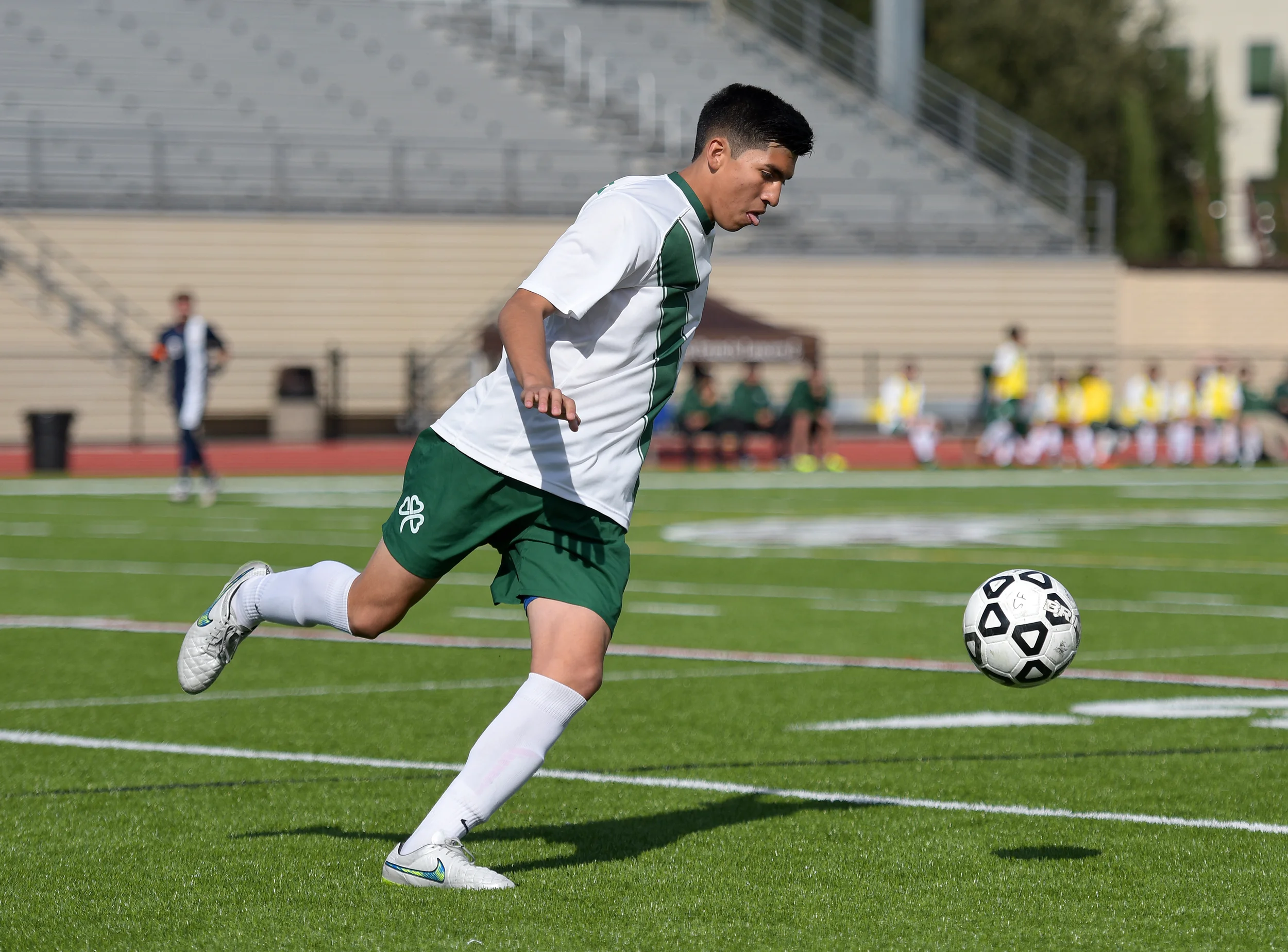 SACRED HEART CATHEDRAL VS THE KING'S ACADEMY CCS SOCCER 2015 photo Noel Danseco_2227.jpg
